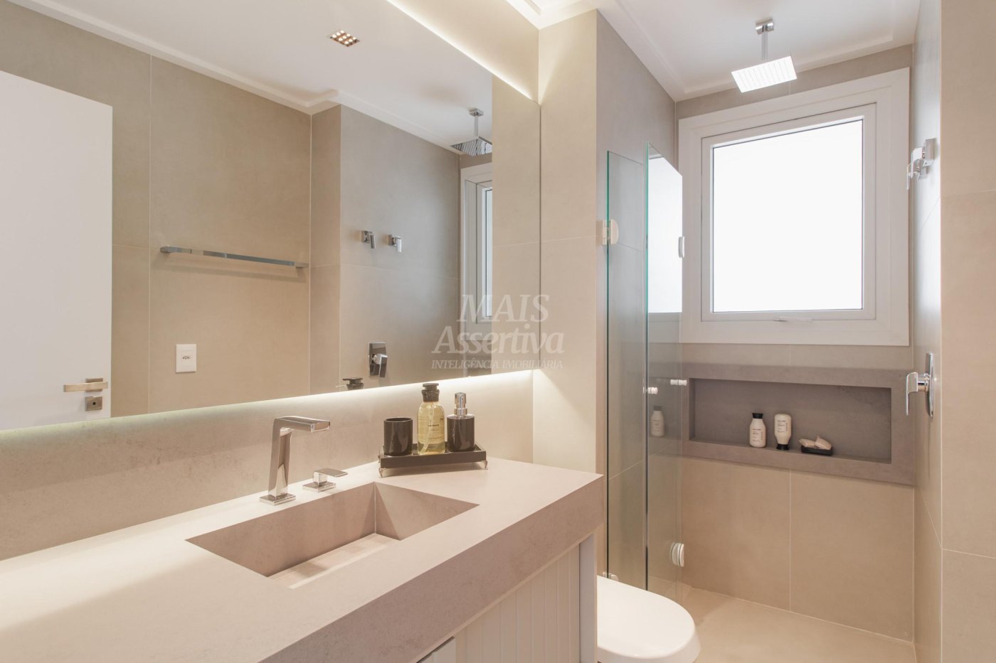 Apartamento a venda com 03 dormitórios Torres