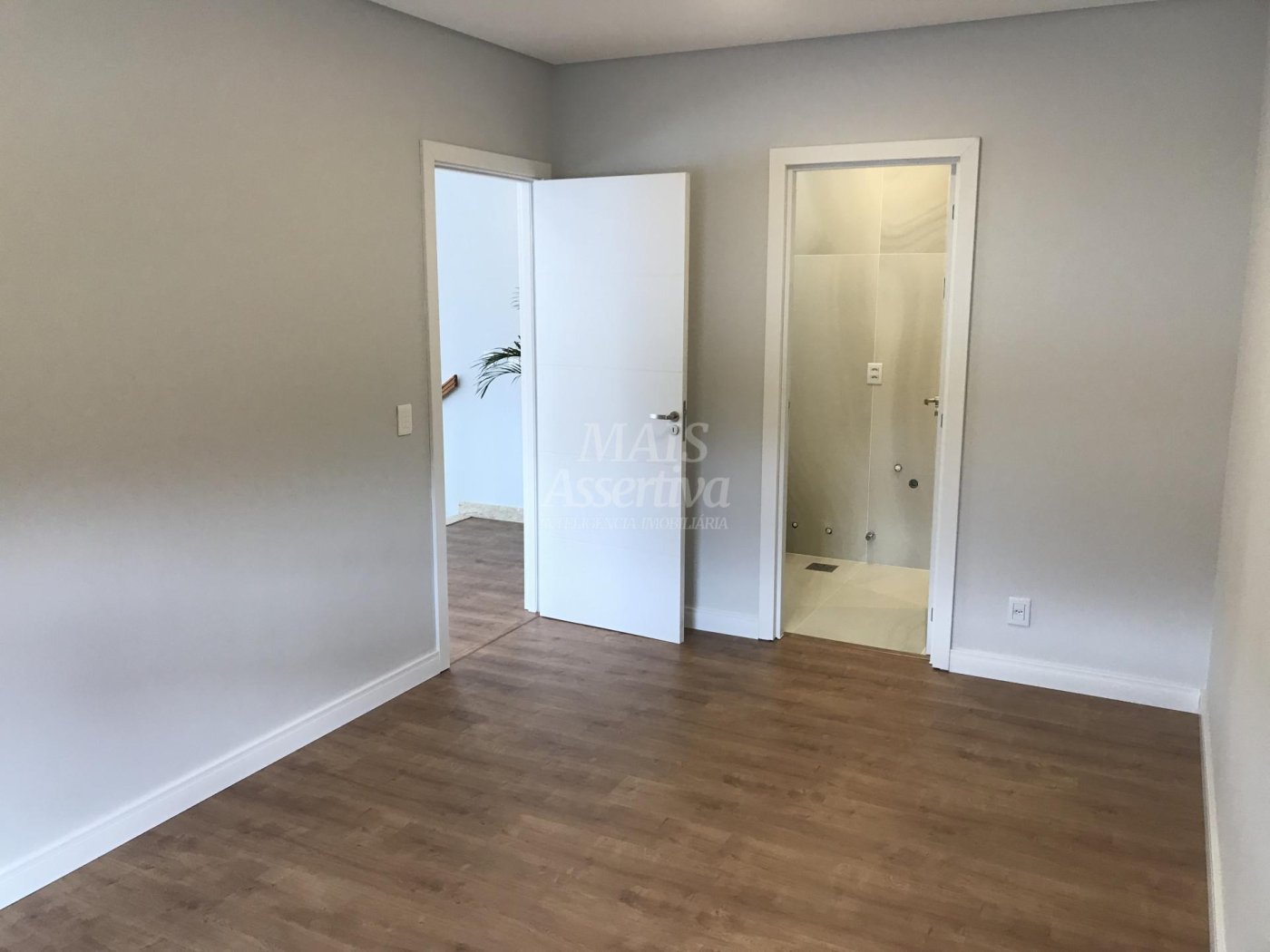Excelente apartamento de 03 dormitórios e 03 vagas a venda em Novo Hamburgo 