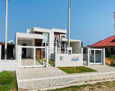 Casa para Venda em Arroio Do Sal / RS no bairro Centro