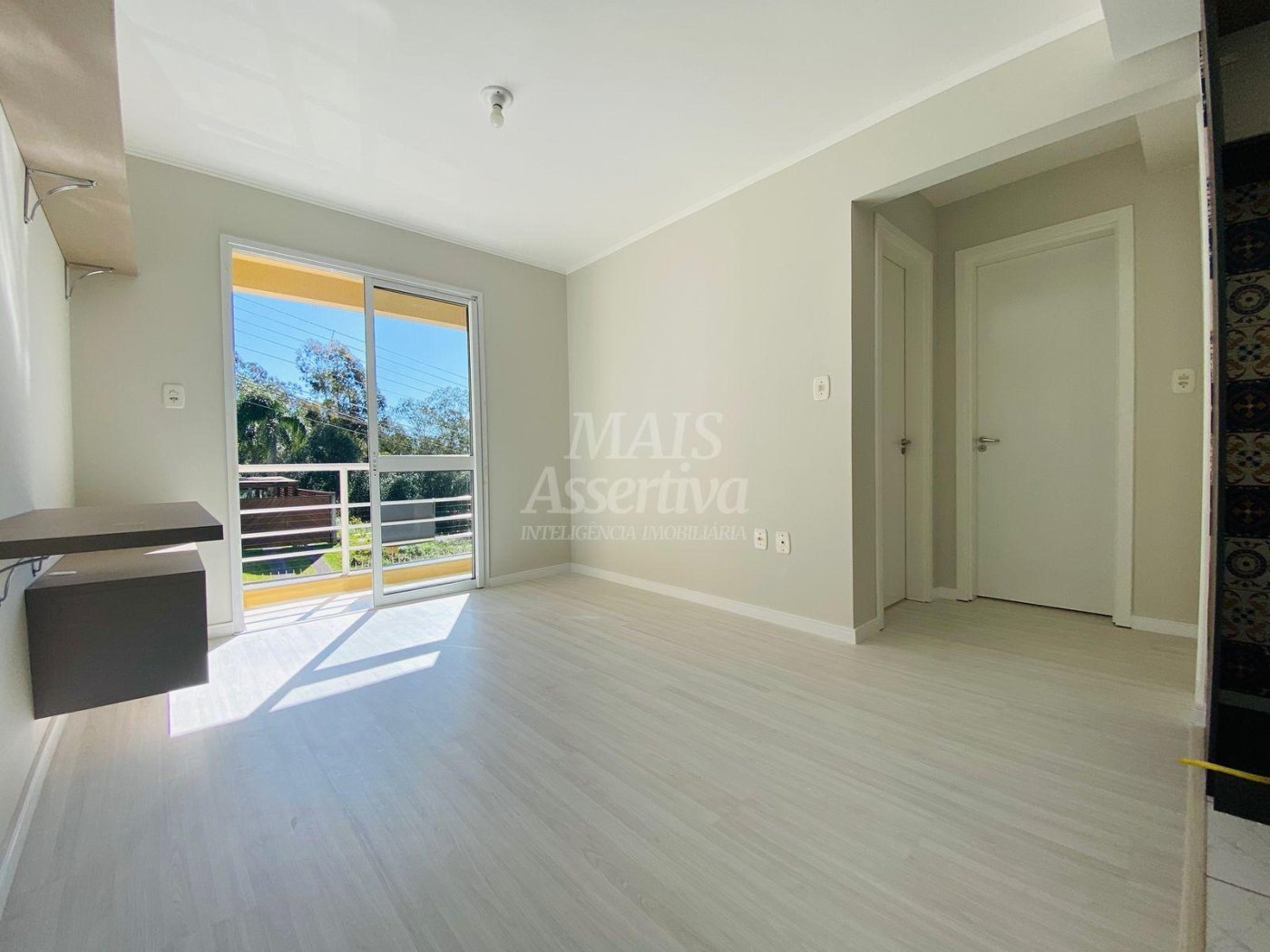 Ótimo apartamento a venda 02 dormitórios em Caxias do Sul