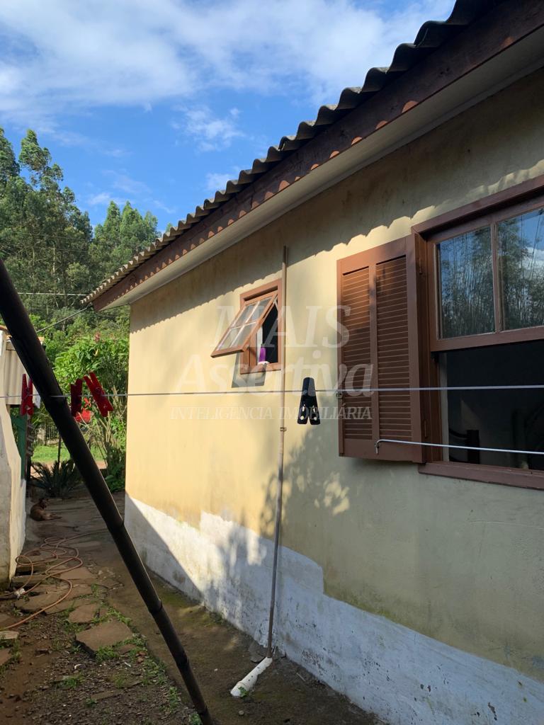 Duas casas a venda em Portão 