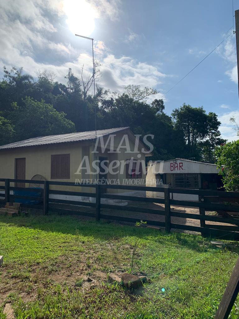 Duas casas a venda em Portão 