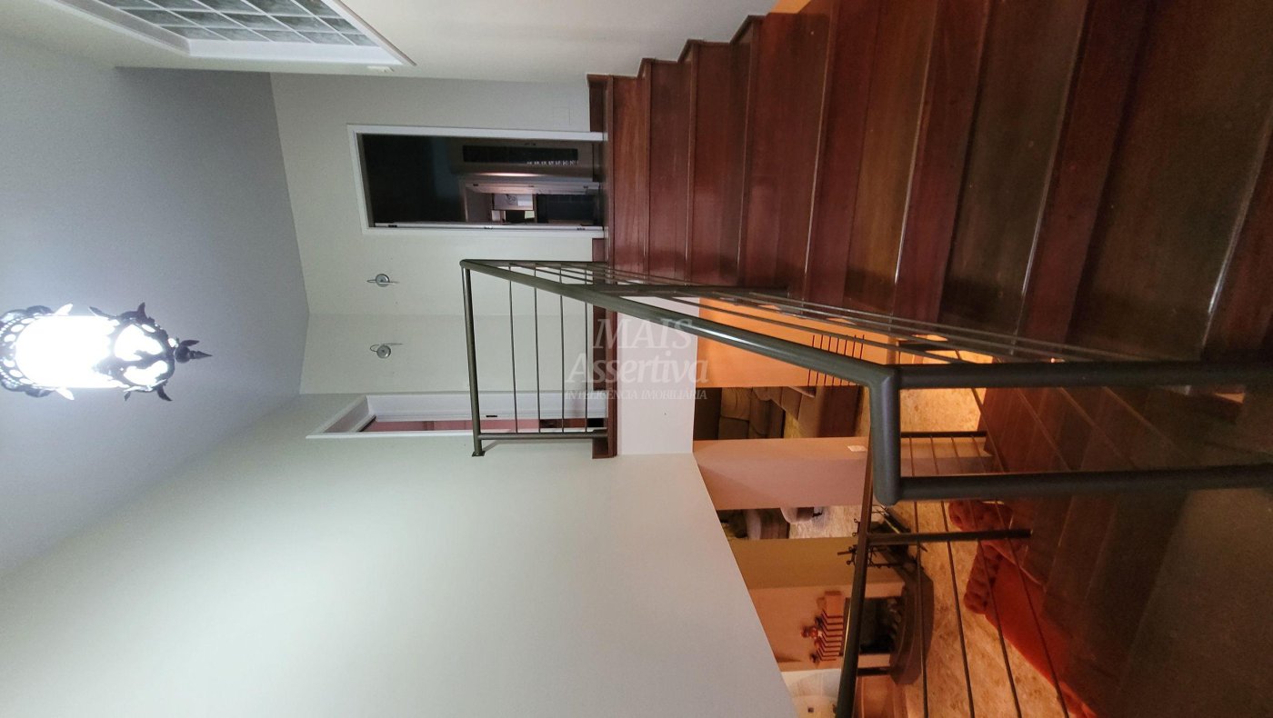 Excelente Casa de esquina para Venda com 389 m² em São Leopoldo