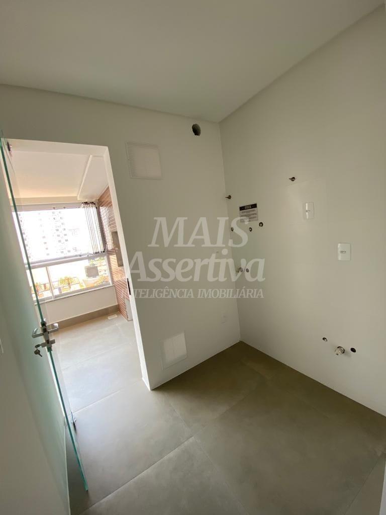 Apartamento para Venda com 03 Suítes em Itapema SC