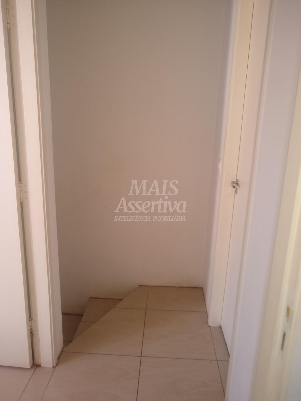 Casa semi mobiliada para venda no Residencial Vale das Figueiras - Novo Haburgo