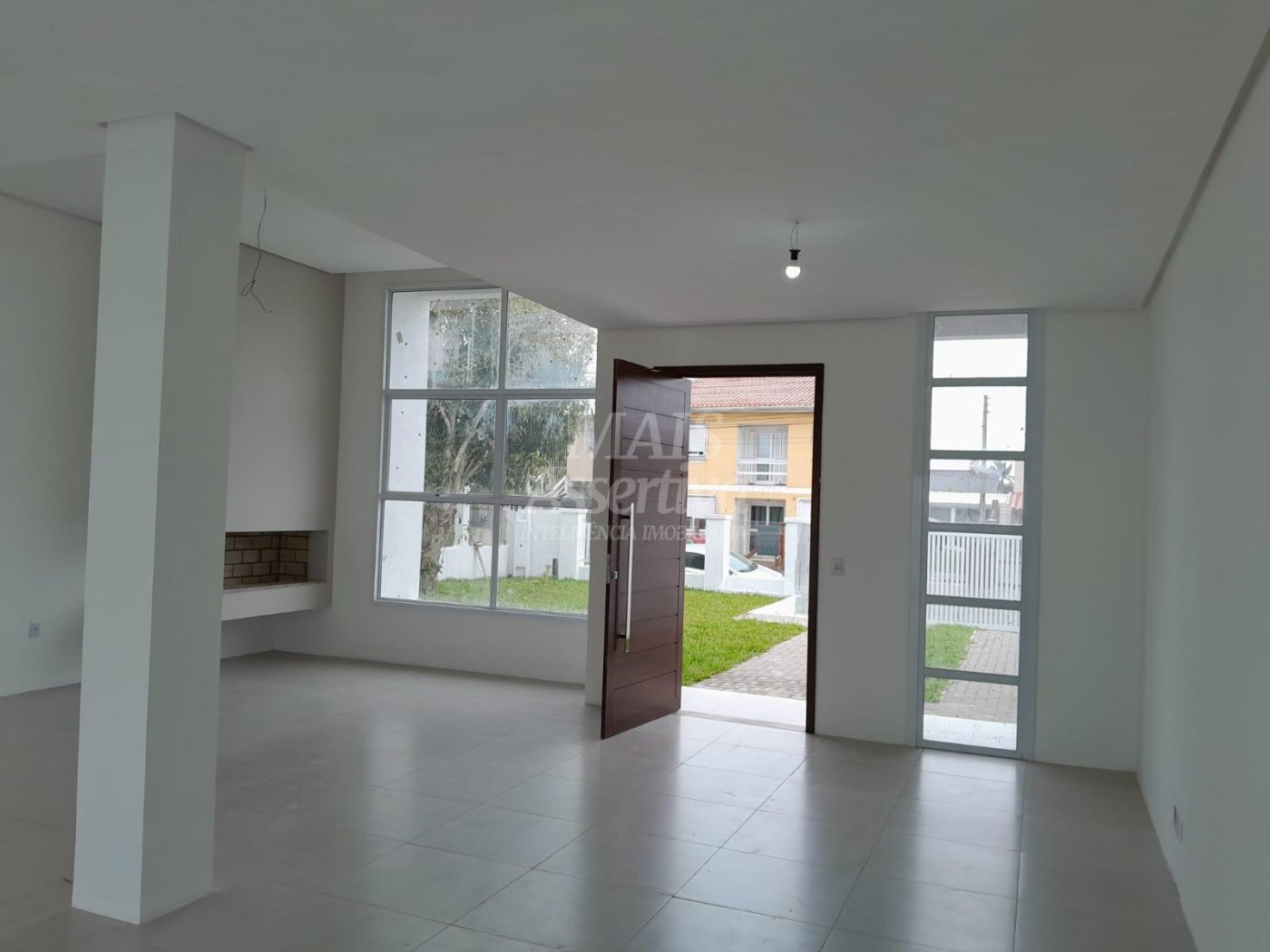 Excelente casa a venda localizada no centro de Tramandaí/RS - 2 dormitórios