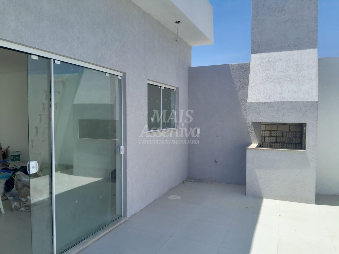Excelente casa a venda localizada no centro de Tramandaí/RS - 2 dormitórios