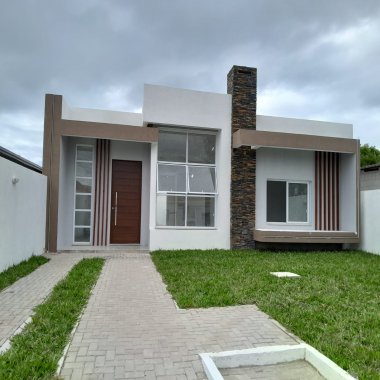 Excelente casa a venda localizada no centro de Tramandaí/RS - 2 dormitórios