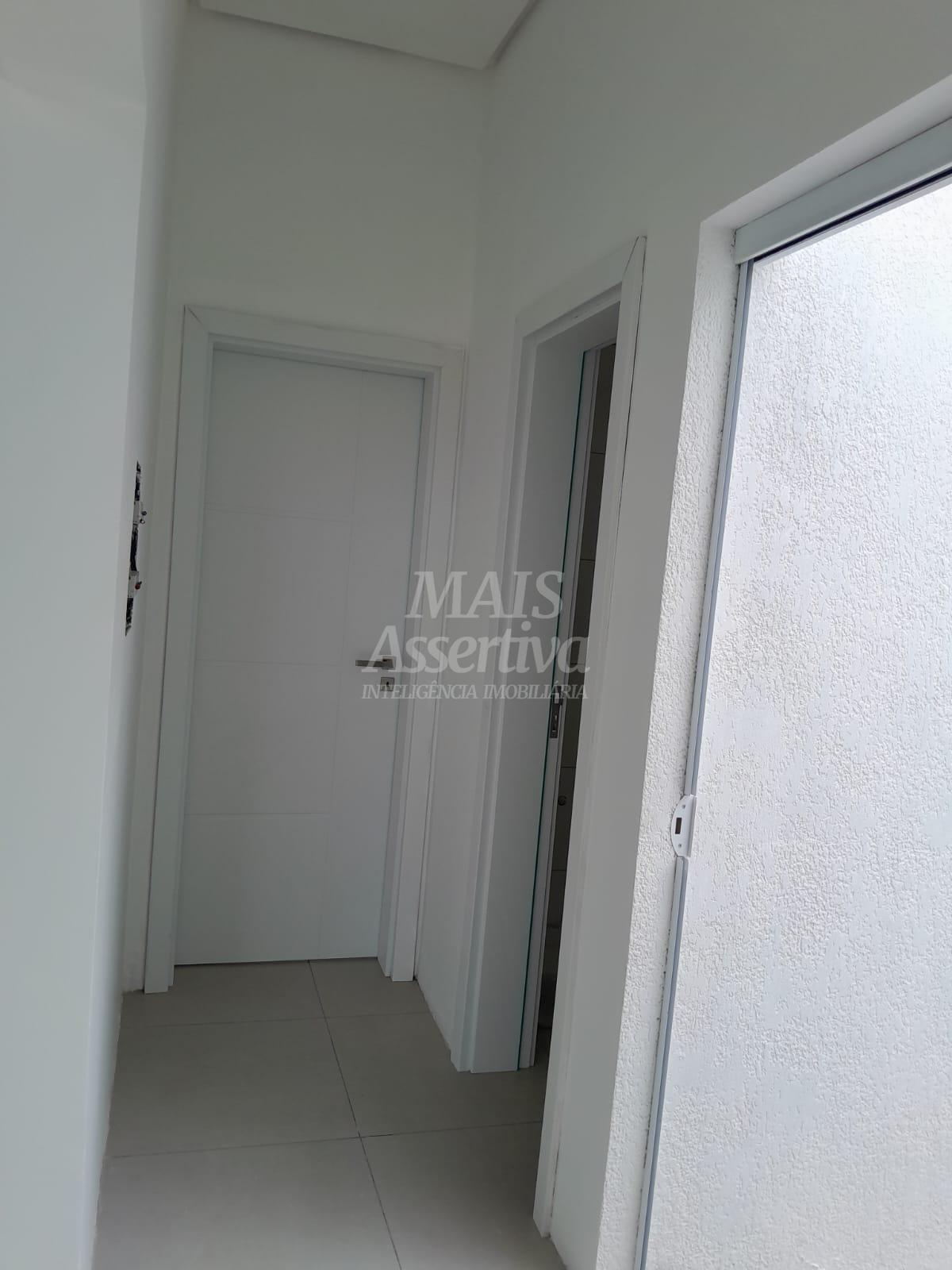 Excelente casa a venda localizada no centro de Tramandaí/RS - 2 dormitórios