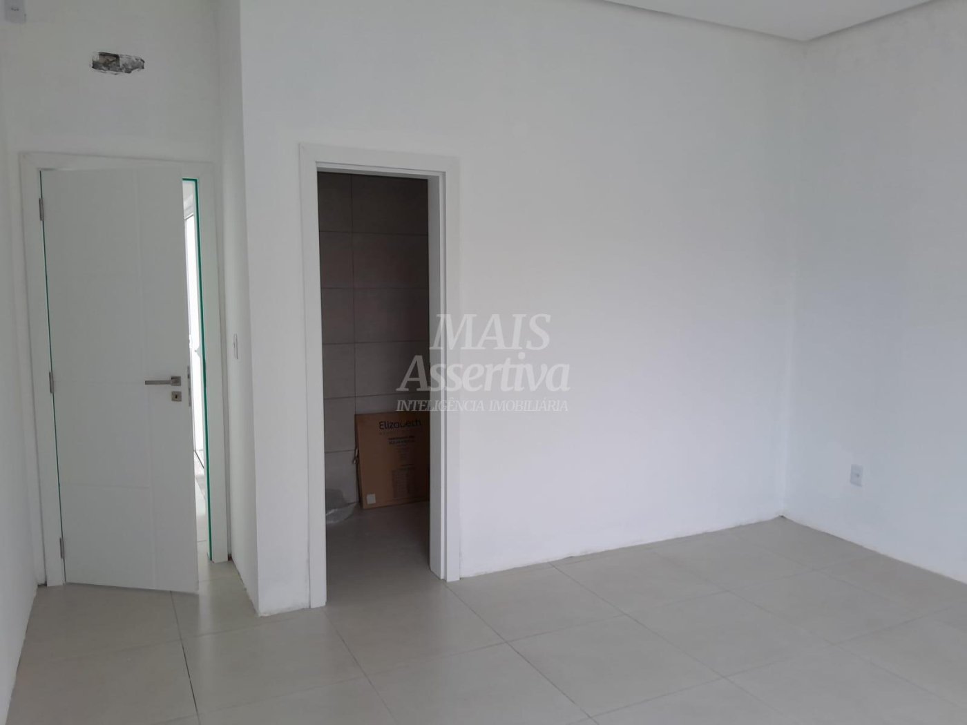 Excelente casa a venda localizada no centro de Tramandaí/RS - 2 dormitórios