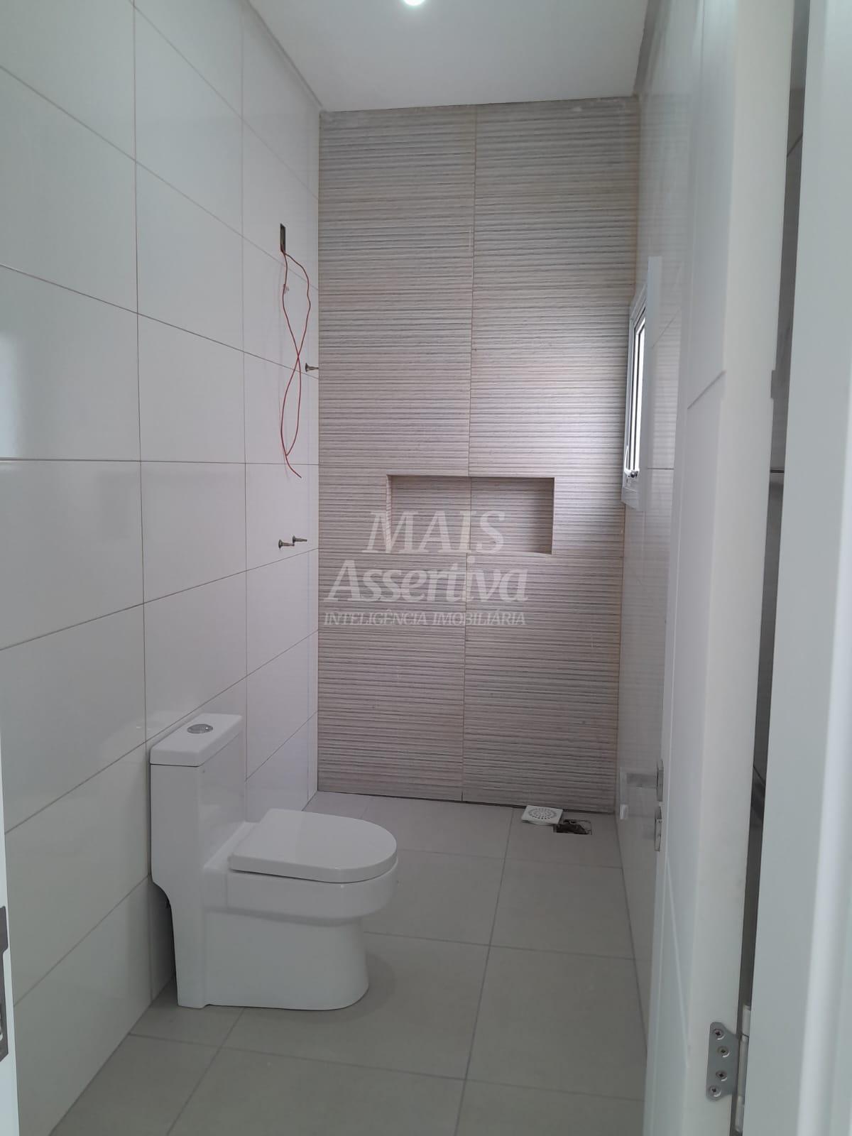 Excelente casa a venda localizada no centro de Tramandaí/RS - 2 dormitórios