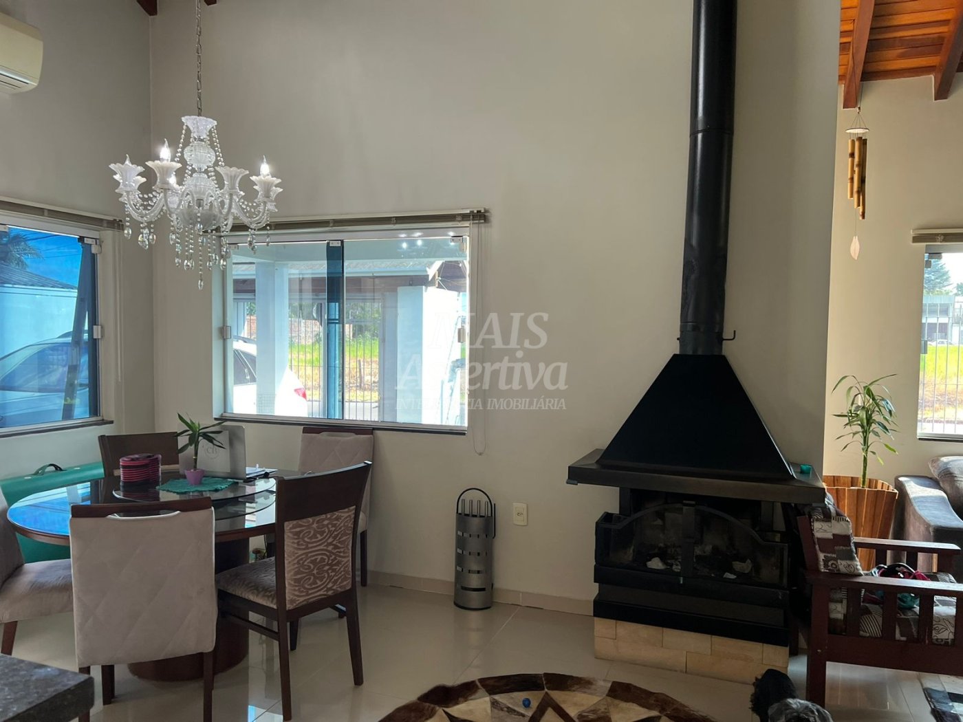 Excelente casa com 03 dormitórios para venda em Novo Hamburgo 