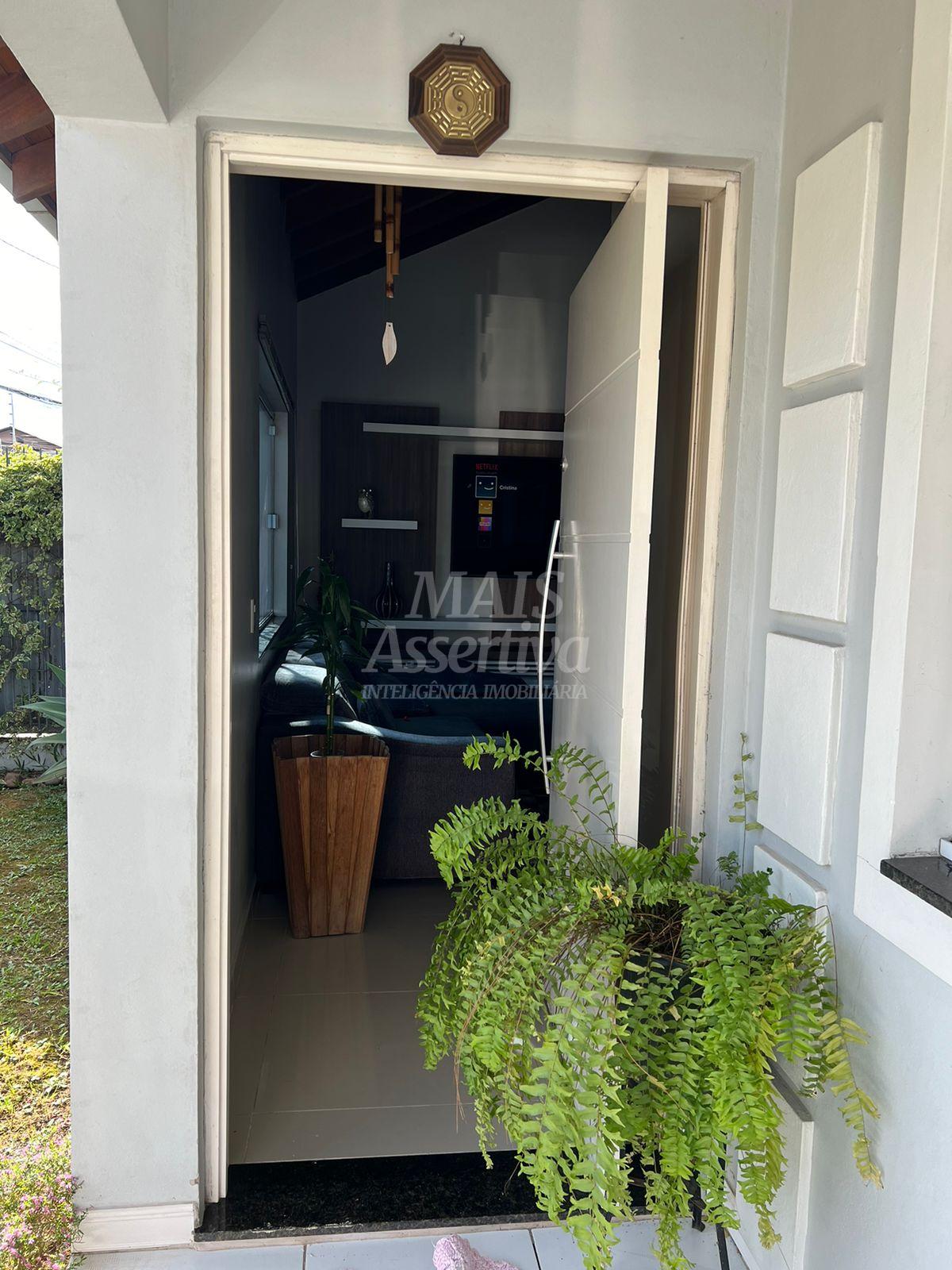 Excelente casa com 03 dormitórios para venda em Novo Hamburgo 