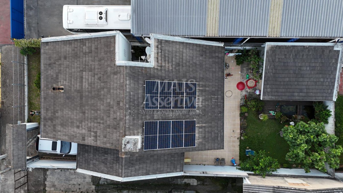 Excelente casa com 03 dormitórios para venda em Novo Hamburgo 